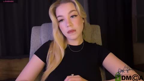 maksisisia online show from March 25, 4:13 pm