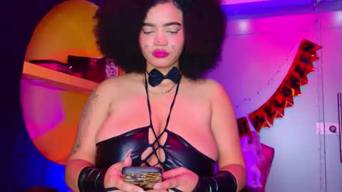   online show from November 1, 4:25 am