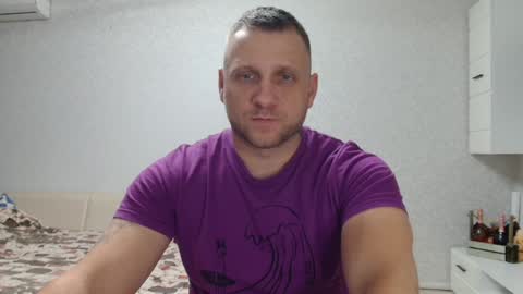 Snapshot of malchyshka chatting on December 10, 2:28 pm malchyshka online show from December 10, 2:28 pm