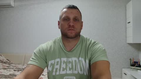 Snapshot of malchyshka chatting on December 17, 2:33 pm malchyshka online show from December 17, 2:33 pm