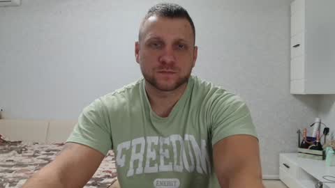 Snapshot of malchyshka chatting on December 20, 10:05 am malchyshka online show from December 20, 10:05 am