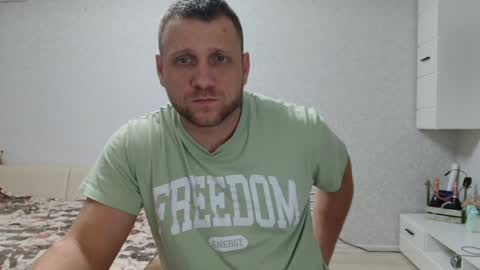 Snapshot of malchyshka chatting on December 20, 1:11 pm malchyshka online show from December 20, 1:11 pm