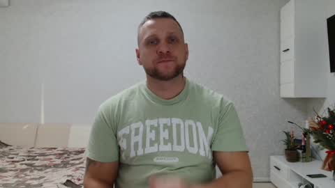 Snapshot of malchyshka chatting on January 4, 12:16 pm malchyshka online show from January 4, 12:16 pm