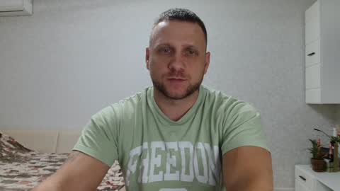 Snapshot of malchyshka chatting on January 4, 3:17 pm malchyshka online show from January 4, 3:17 pm