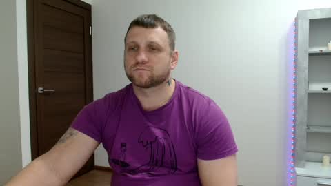 malchyshka online show from April 22, 2:29 pm