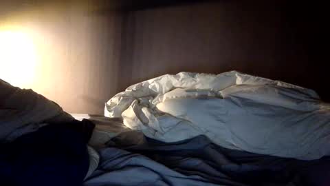 malefrench1 online show from January 8, 6:05 am