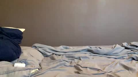 malefrench1 online show from April 16, 5:08 am