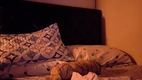 Snapshot of malekthick chatting on February 10, 7:45 am malekthick online show from February 10, 7:45 am