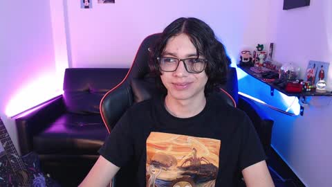 Snapshot of malik_harrison_ chatting on December 19, 2:57 pm Malik online show from December 19, 2:57 pm