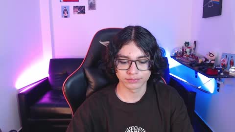 Snapshot of malik_harrison_ chatting on January 1, 7:53 pm Malik online show from January 1, 7:53 pm