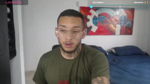 Snapshot of malikzzain chatting on November 3, 7:15 pm Zain Malik online show from November 3, 7:15 pm