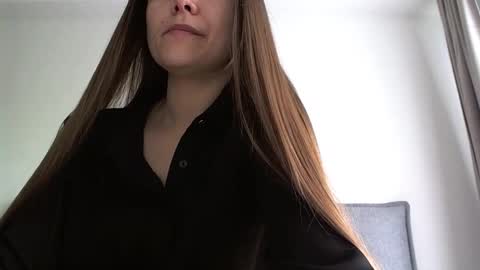 malinka_sweet19 online show from February 18, 6:42 am