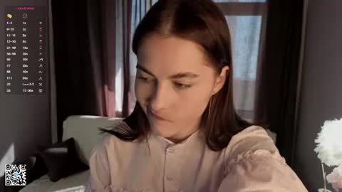 Snapshot of mallieangelini chatting on July 11, 4:04 am Mia online show from July 11, 4:04 am