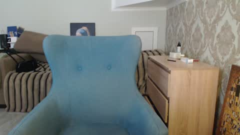 mallinia online show from April 3, 10:57 am