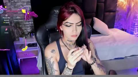 mallory_dietlinde online show from March 27, 3:23 am