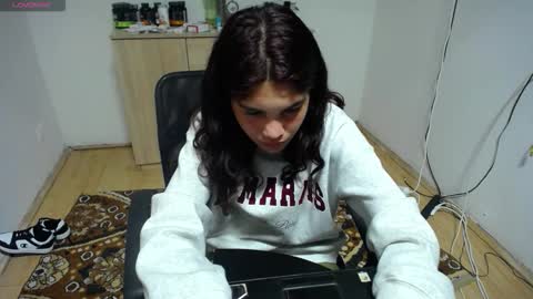 mallorymyers online show from September 17, 7:04 pm