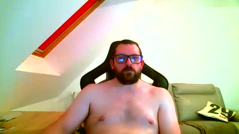 breton online show from February 23, 11:04 pm