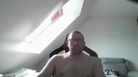 breton online show from November 13, 9:19 am