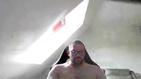 Snapshot of malou2927 chatting on July 15, 7:13 am breton online show from July 15, 7:13 am