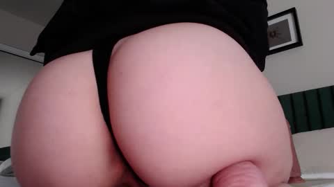 Snapshot of malthevalleyqueen chatting on January 9, 8:33 pm Mal online show from January 9, 8:33 pm