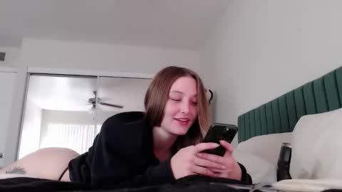 Snapshot of malthevalleyqueen chatting on March 10, 11:49 pm Mal online show from March 10, 11:49 pm