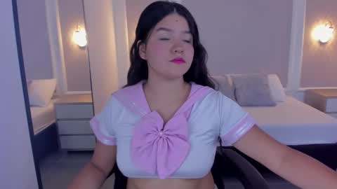 Snapshot of malu_03x chatting on October 14, 2:23 am M A L U online show from October 14, 2:23 am