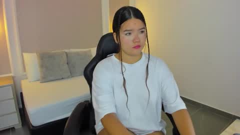 M A L U online show from November 19, 12:05 pm