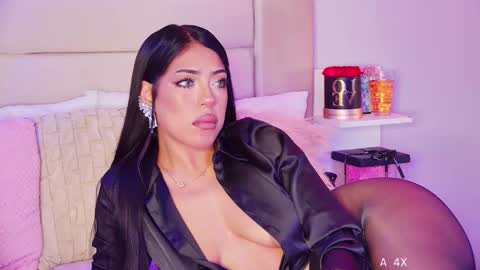 Snapshot of mami_natacha19x chatting on December 15, 10:19 am nati online show from December 15, 10:19 am