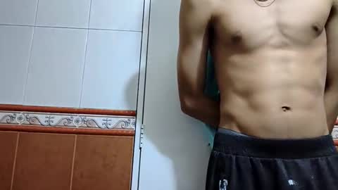 Snapshot of mamm7772024 chatting on February 16, 1:51 pm Mickey online show from February 16, 1:51 pm