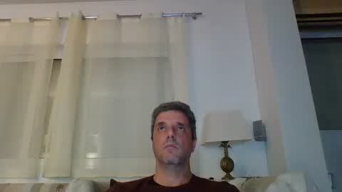 Snapshot of man211172 chatting on February 1, 6:51 pm man211172 online show from February 1, 6:51 pm