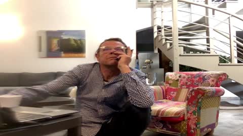 Snapshot of man38110 chatting on January 4, 11:00 am man38110 online show from January 4, 11:00 am