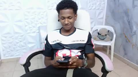 Snapshot of man_sant11 chatting on April 13, 4:45 pm man_sant11 online show from April 13, 4:45 pm