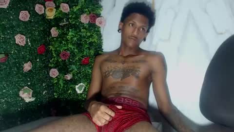 Snapshot of man_sant11 chatting on May 14, 5:09 pm man_sant11 online show from May 14, 5:09 pm