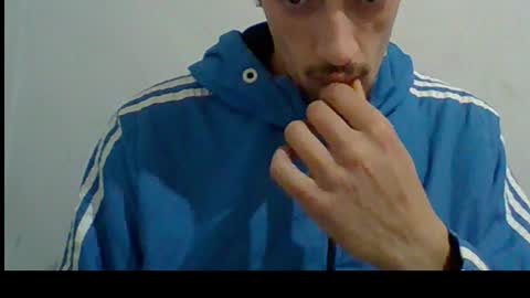 Snapshot of mandick95 chatting on March 6, 8:38 pm mandick95 online show from March 6, 8:38 pm