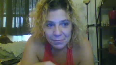 Snapshot of mandilube39 chatting on October 8, 1:20 pm mindy22 online show from October 8, 1:20 pm