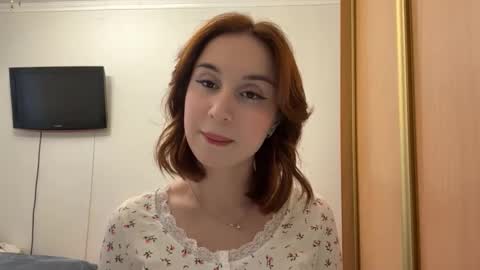 Mia online show from January 12, 12:10 pm