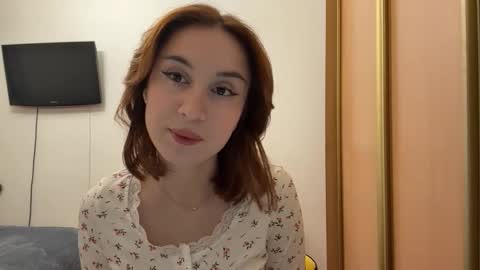 Mia online show from January 13, 5:02 am