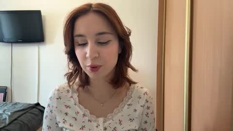 Mia online show from January 15, 8:08 am