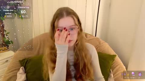 Snapshot of mandymilson chatting on September 21, 2:08 pm Mandy online show from September 21, 2:08 pm