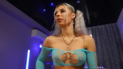 Anto Lovense is Active My pleasure is in your hands Private is Open online show from October 16, 6:25 am