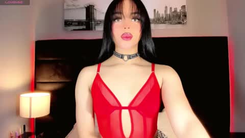 manellyksparklee online show from February 14, 2:23 pm