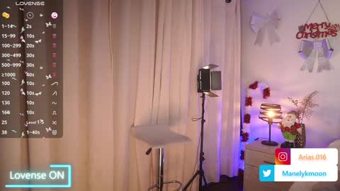   online show from December 10, 8:27 pm