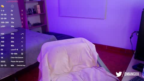 Danny online show from October 18, 10:54 pm