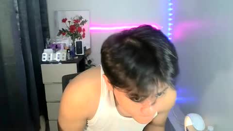 Snapshot of manhattan_men18 chatting on March 10, 8:04 am JM18 online show from March 10, 8:04 am