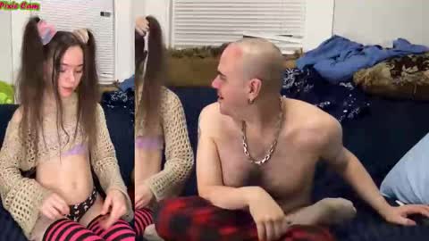 manicpixiedreamfrog online show from March 12, 3:01 am