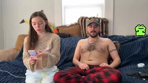 manicpixiedreamfrog online show from April 7, 5:35 pm