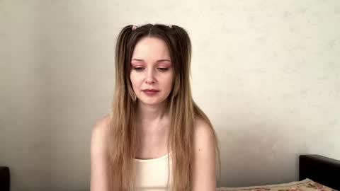 Snapshot of maniemarchitto chatting on April 22, 12:18 pm Hey there my name is Sarah online show from April 22, 12:18 pm