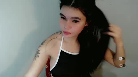 Snapshot of manilynforyou chatting on March 4, 3:18 pm manilynforyou online show from March 4, 3:18 pm