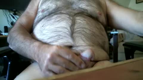 Snapshot of manleg439 chatting on February 5, 7:18 pm manleg439 online show from February 5, 7:18 pm