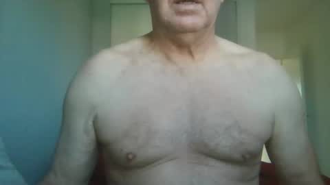 Snapshot of manngrossbite chatting on March 15, 9:48 am manngrossbite online show from March 15, 9:48 am